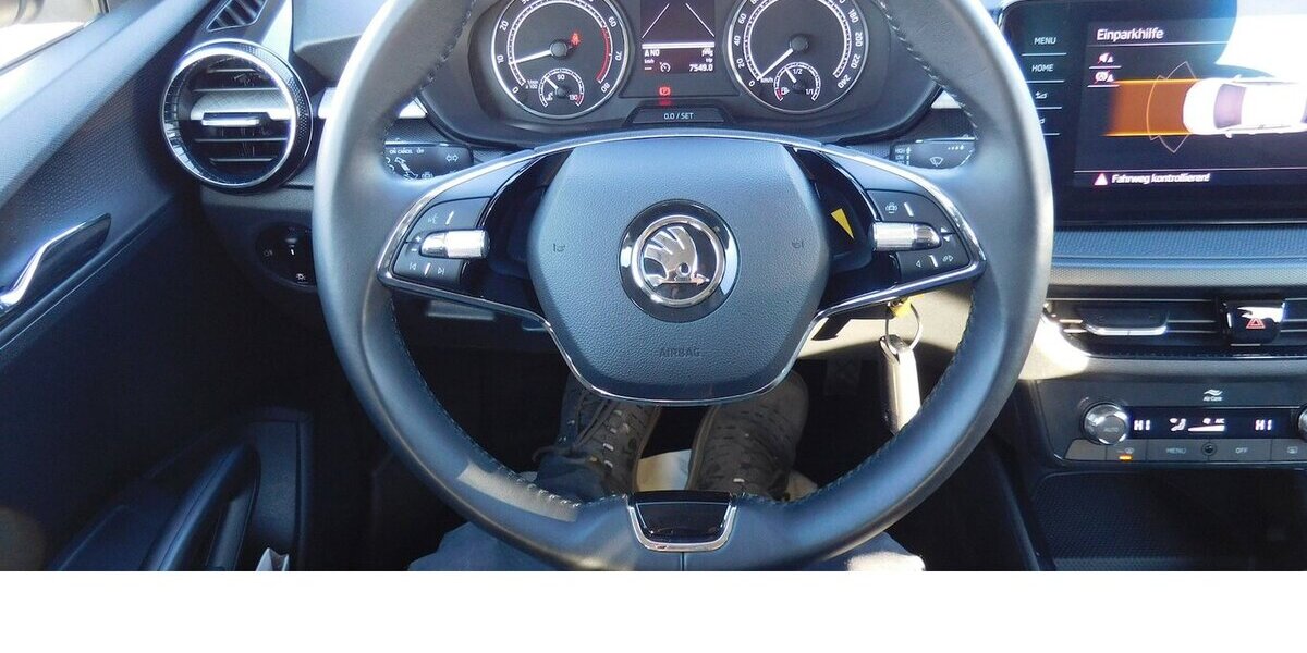 Skoda Fabia 1.0 Ambition MPI BMT Navi Klima 13.700 km 14.990 &euro; Vordorf 38533