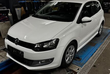 VW Polo 194.492 km 3.950 &euro; Paderborn 33100