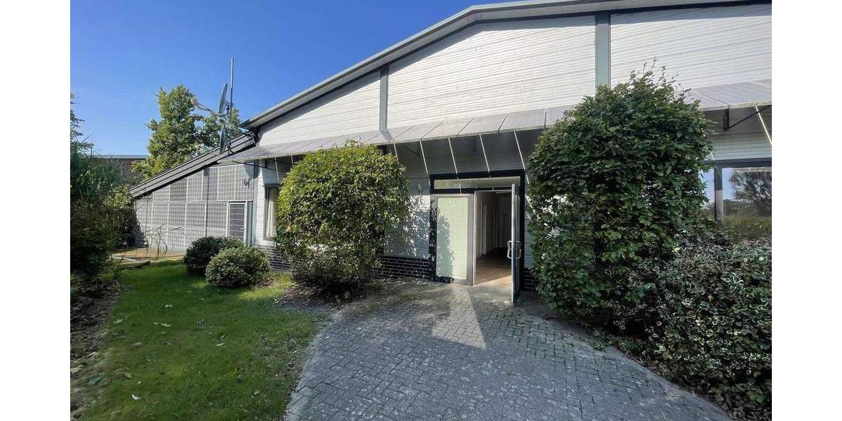 Hochwertige Lager-Produktionshalle, mit modernem und großem Betriebsleiterwohnhaus (provisionsfrei) zimmer