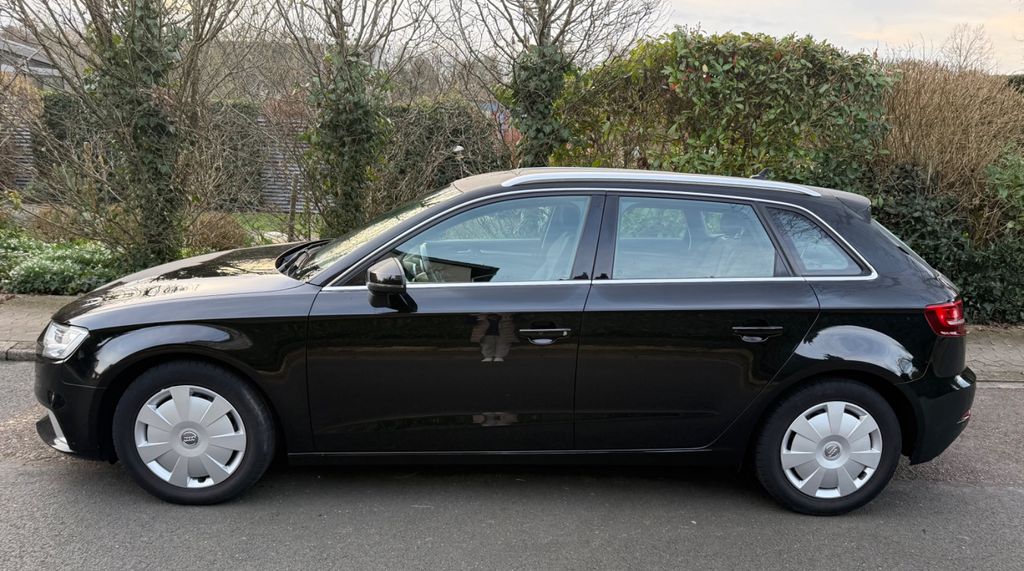 Audi A3 103.800 km 16.900 &euro; Saarbrücken 66123