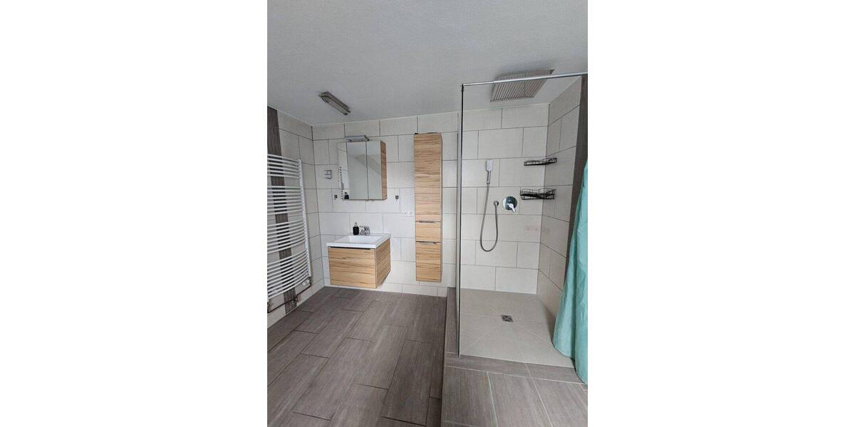 Etagenwohnung Winnenden - 3 Zimmer, 148 m&sup2;, 1.500&euro; | Angebot:26805117