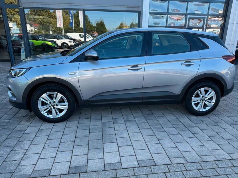Opel Grandland (X) 71.888 km 19.470 € Nidda 63667