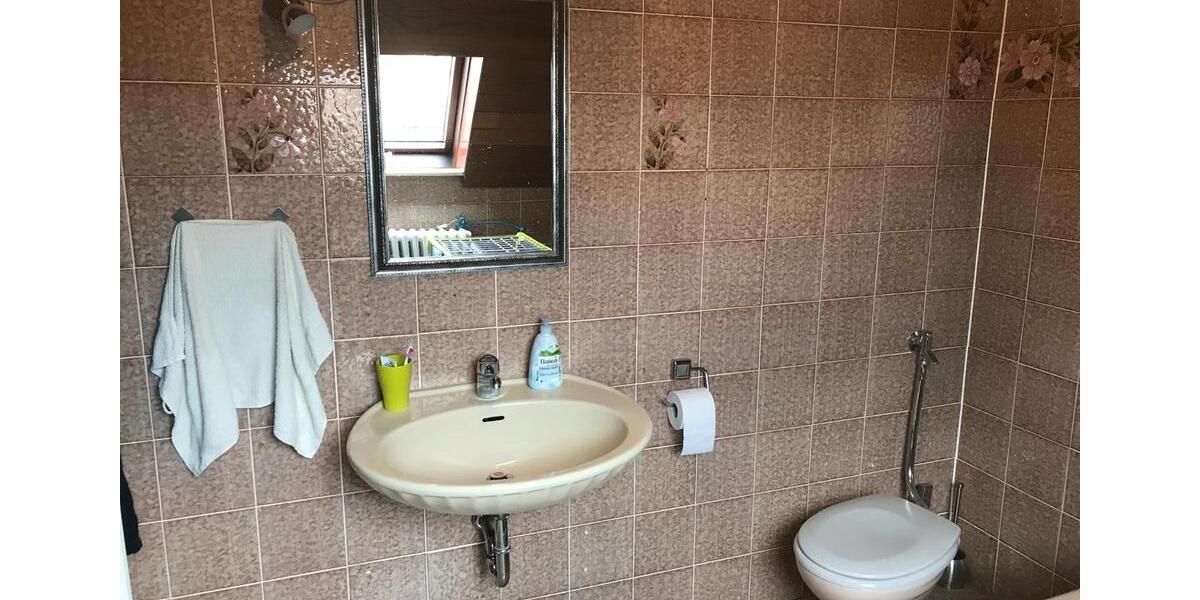 Dachgeschoßwohnung Dittelbrunn - 1 Zimmer, 72 m&sup2;, 199.000&euro; | Angebot:27077520