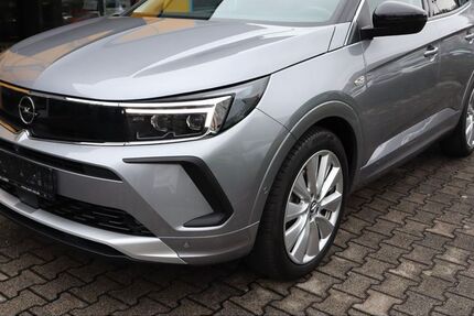 Opel Grandland (X) 33.000 km 22.970 &euro; Ulm 89073