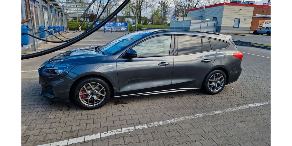 Ford Focus 74.000 km 15.800 &euro; Monheim am Rhein 40789