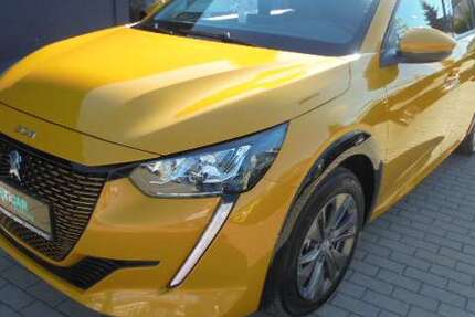 Peugeot 208 16.700 km 15.650 &euro; Baden-Baden 76532