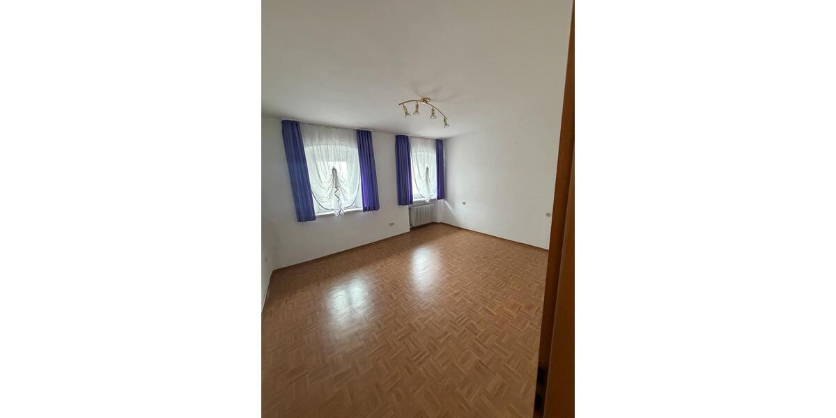Mehrfamilienhaus, Wohnhaus Freihung - 12 Zimmer, 390 m&sup2;, 252.000&euro; | Angebot:26407410