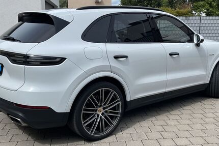 Porsche Cayenne 96.000 km 54.100 &euro; Herxheim 76863