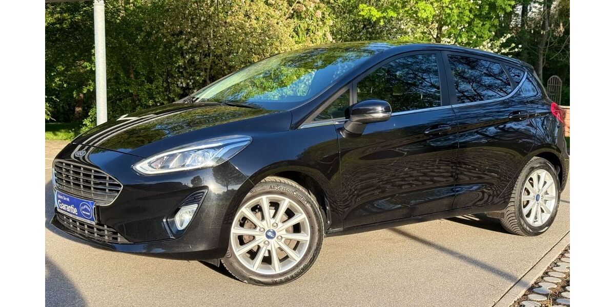 Ford Fiesta 130.500 km 8.990 &euro; Niedereschach 78078