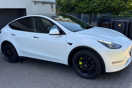Tesla Model Y 99.000 km 26.900 &euro; Rostock 18146