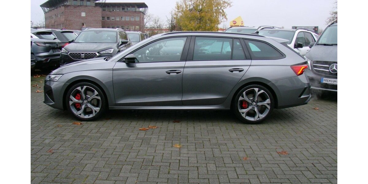 Skoda Octavia RS 2.0TSi AHK ACC LED Kamera 4.466 km 36.980 &euro; Falkensee 14612