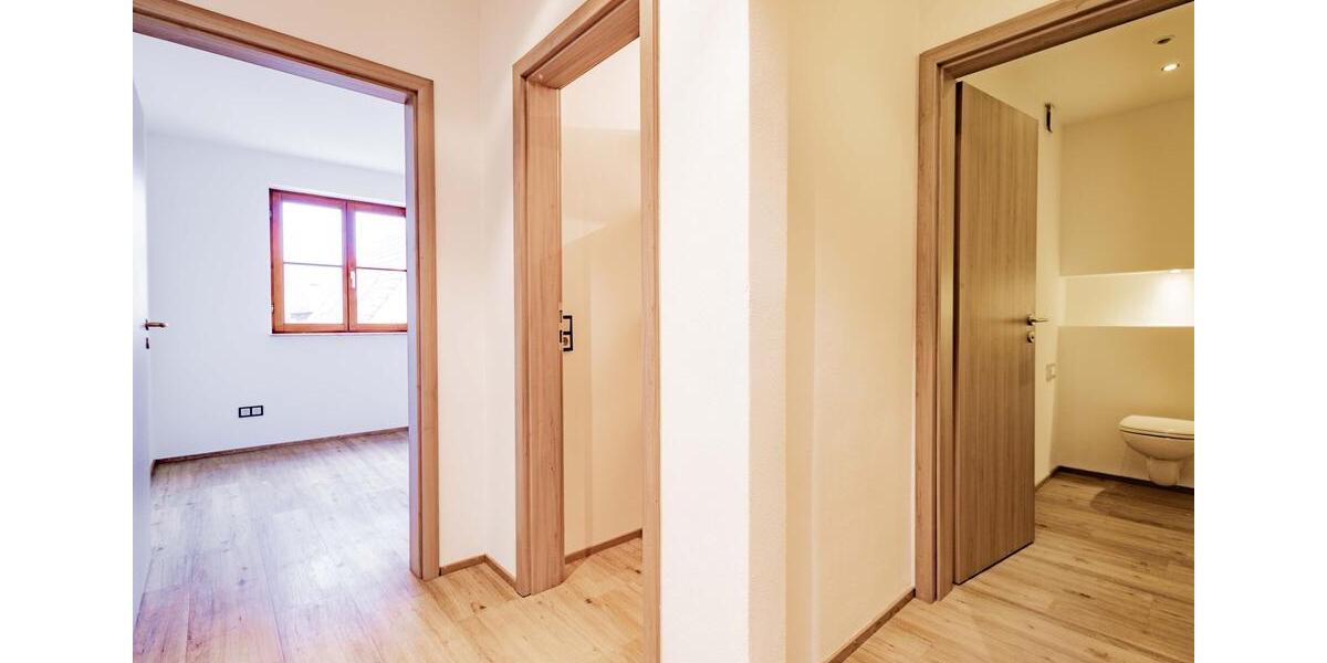 SOFORTBEZUG – 4-Zimmer-Wohnung mit 140 m² und Kachelofen 4 zimmer