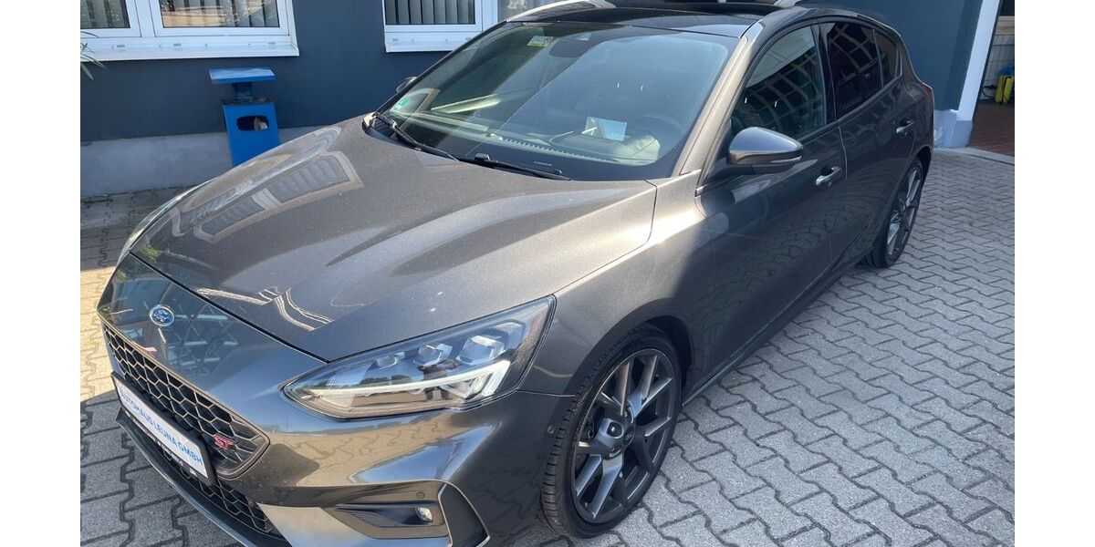 Ford Focus 116.898 km 16.999 &euro; Leuna 06237