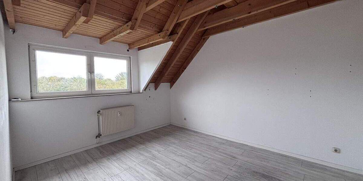 Etagenwohnung Mönchengladbach Dorthausen - 4 Zimmer, 95 m&sup2;, 189.000&euro; | Angebot:24794492