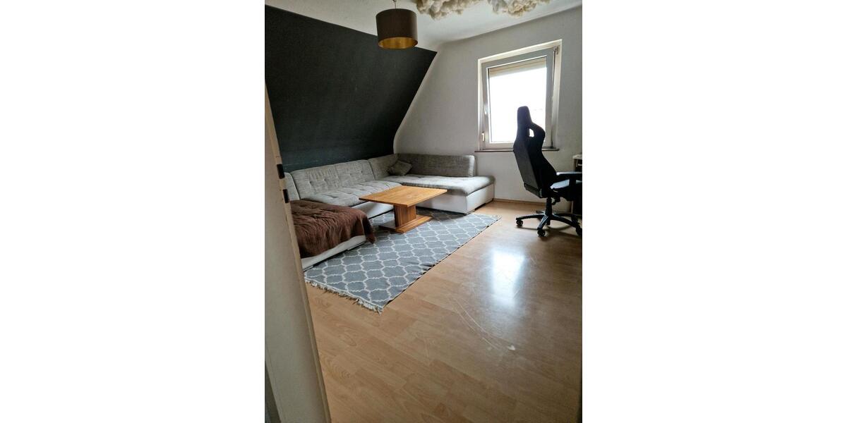Dachgeschoßwohnung Bovenden - 3 Zimmer, 66 m&sup2;, 570&euro; | Angebot:25349388