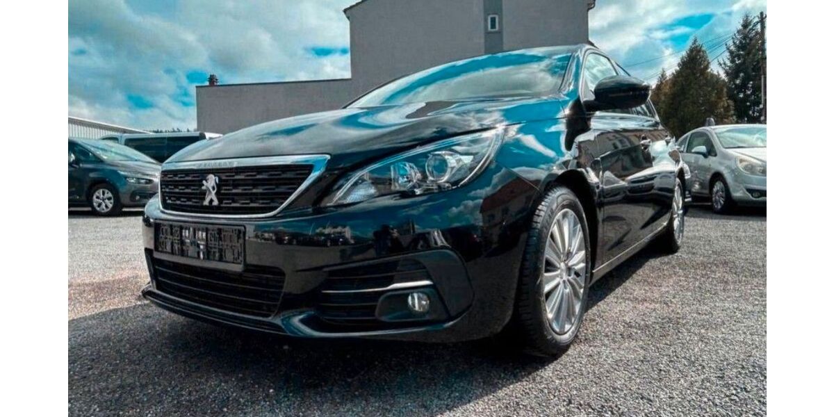 Peugeot 308 59.900 km 11.990 &euro; Saarbrücken 66117