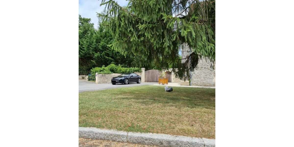 Aston Martin Rapide 64.000 km 85.900 &euro; Karlsruhe 76133