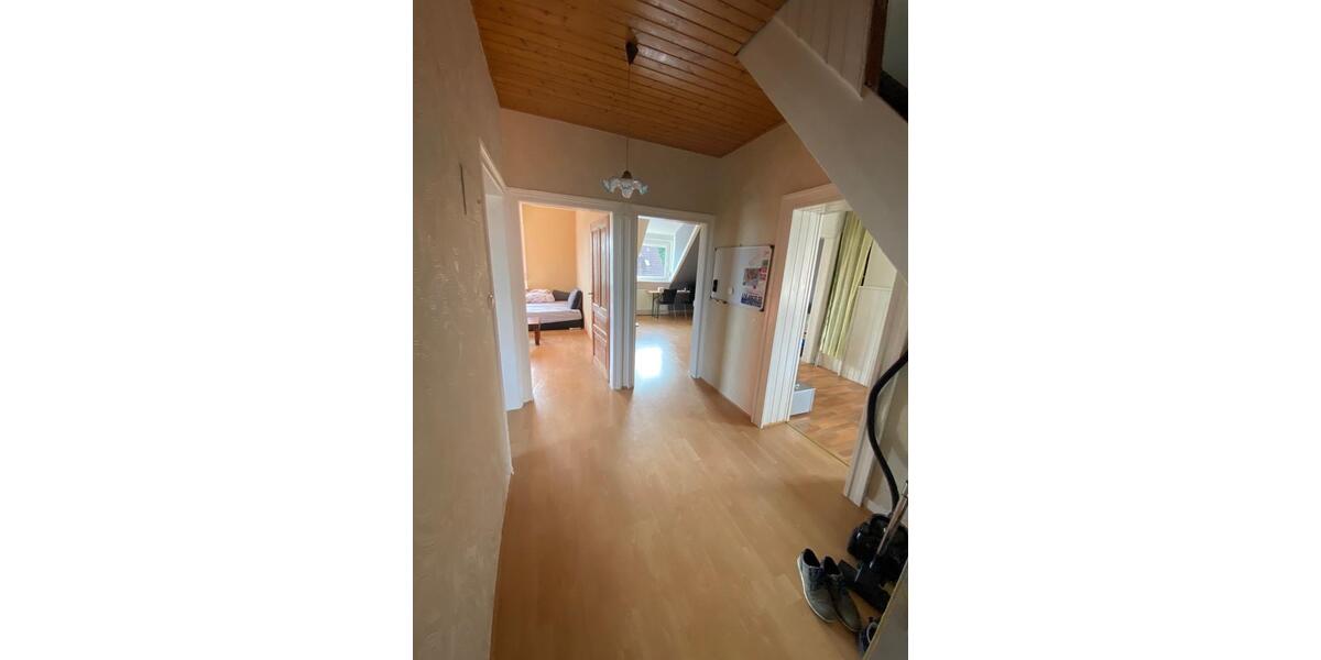 Mehrfamilienhaus, Wohnhaus Frankfurt am Main Bergen-Enkheim - 10 Zimmer, 212 m&sup2;, 740.000&euro; | Angebot:26857801