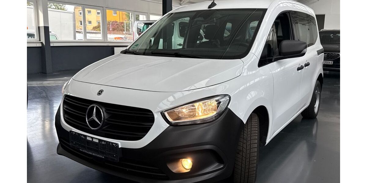 Mercedes-Benz Citan 298.000 km 11.780 &euro; Reutlingen 72766