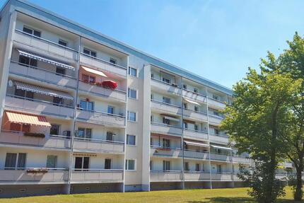 Wohnung Weißwasser (Oberlausitz) - 4 Zimmer, 81 m&sup2;, 435&euro; | Angebot:26367375