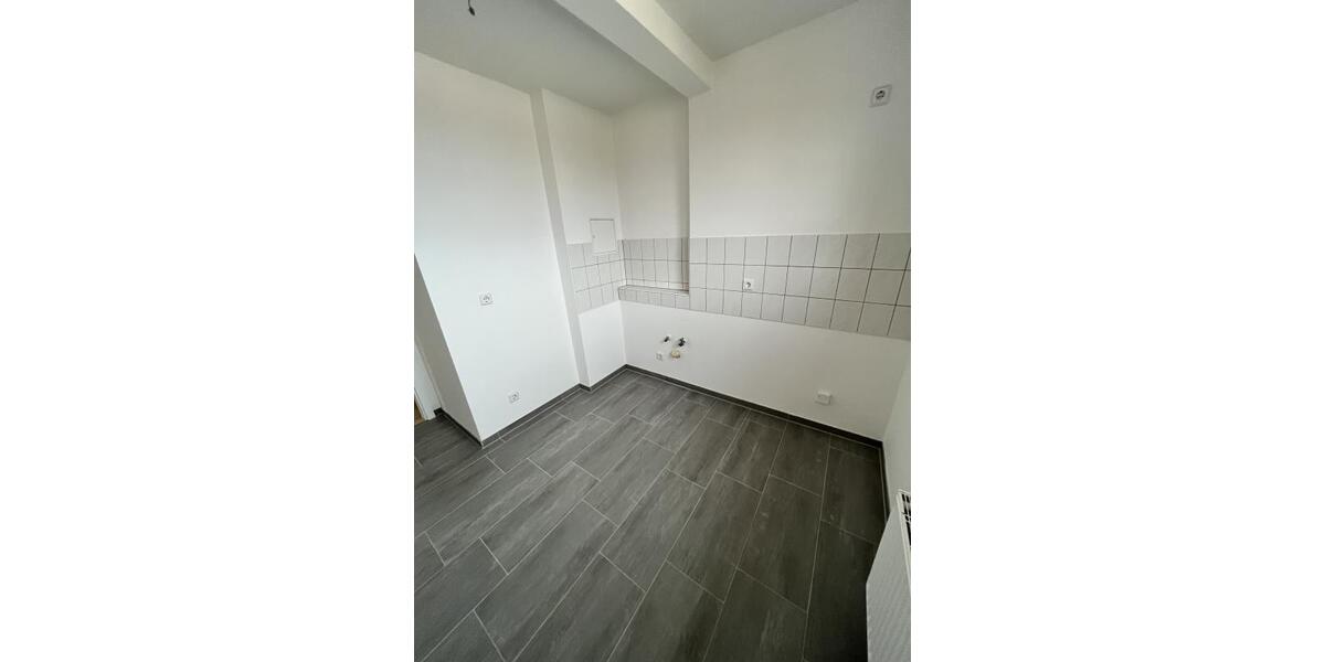 Etagenwohnung Hainichen - 2 Zimmer, 35 m&sup2;, 230&euro; | Angebot:26635767