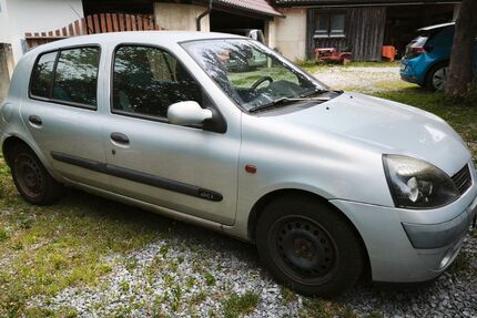 Renault Clio 340.000 km 650 &euro; Dietersburg 84378