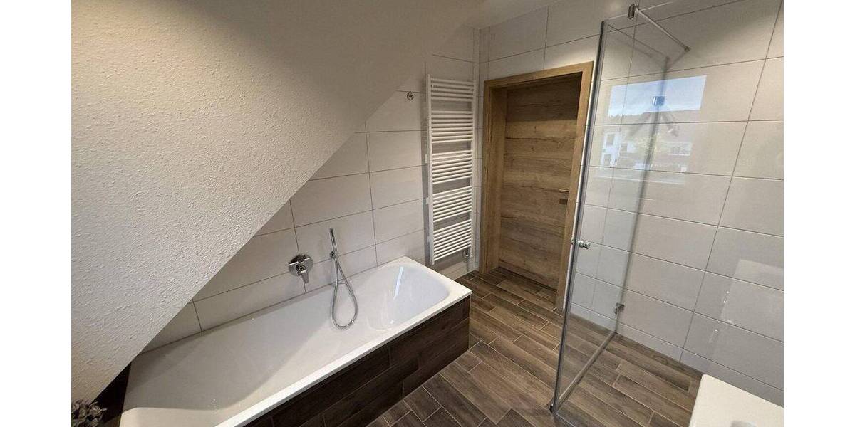 Etagenwohnung Hagenbüchach - 3 Zimmer, 95 m&sup2;, 397.000&euro; | Angebot:26929527