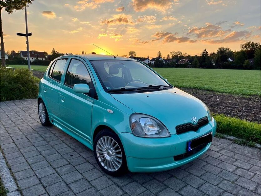 Yaris