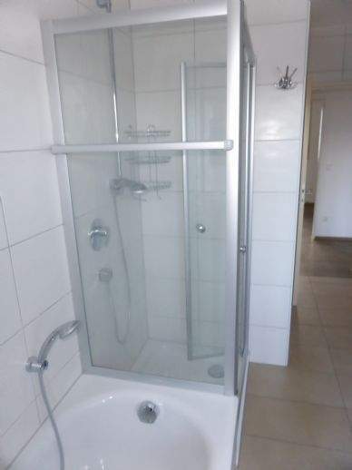 Etagenwohnung Heroldsberg - 4 Zimmer, 105 m&sup2;, 1.100&euro; | Angebot:25537378