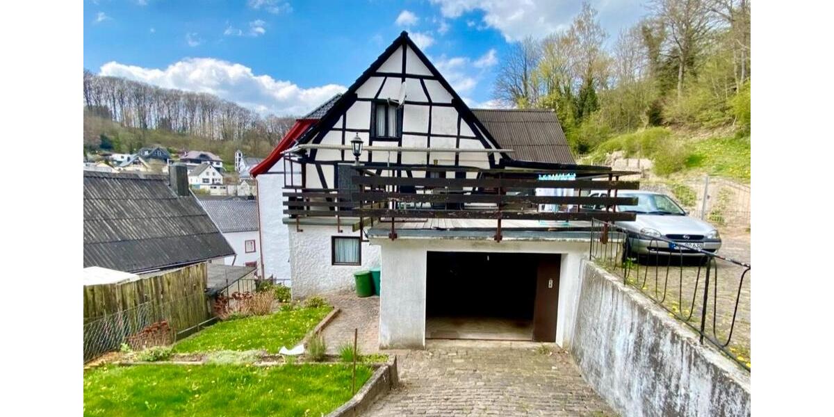 Einfamilienhaus Blankenheim - 5 Zimmer, 100 m&sup2;, 99.999&euro; | Angebot:27143640