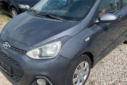 Hyundai i10 87.093 km 6.690 &euro; München 81827