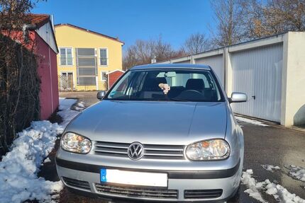 VW Golf 88.000 km 3.500 &euro; Poing 85586
