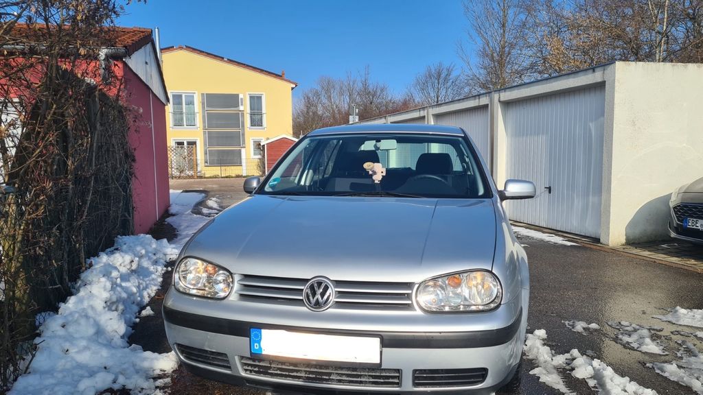 VW Golf 88.000 km 3.500 &euro; Poing 85586