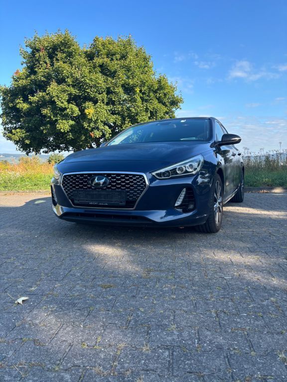 i30