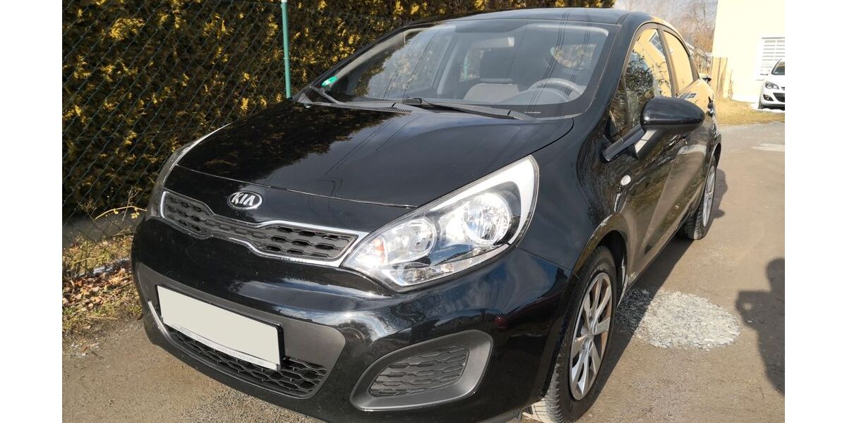 Kia Rio 114.319 km 5.500 &euro; Dresden-Heidenau 01809