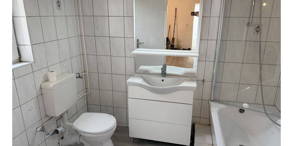 Etagenwohnung Burg (Dithmarschen) - 3 Zimmer, 90 m&sup2;, 700&euro; | Angebot:26911250