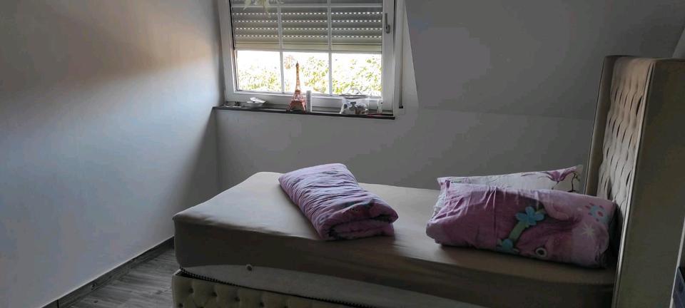 Haus mit Wohnung in Willich