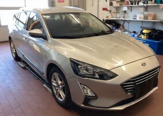 Ford Focus 91.500 km 8.999 &euro; Niederlauer 97618
