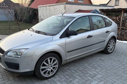 Ford Focus 177.000 km 2.500 &euro; Cottbus 03046