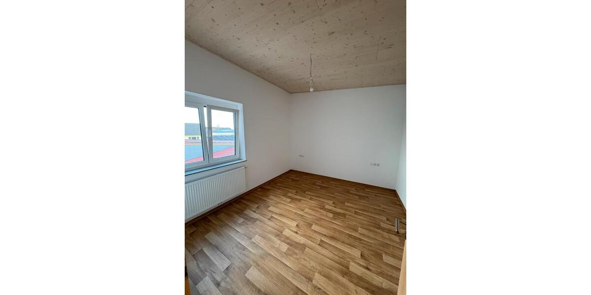 Dachgeschoßwohnung Meßkirch - 3 Zimmer, 95 m&sup2;, 1.200&euro; | Angebot:25113870