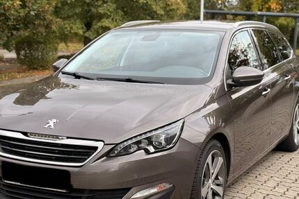 Peugeot 308 105.394 km 5.990 € Neustadt 31535