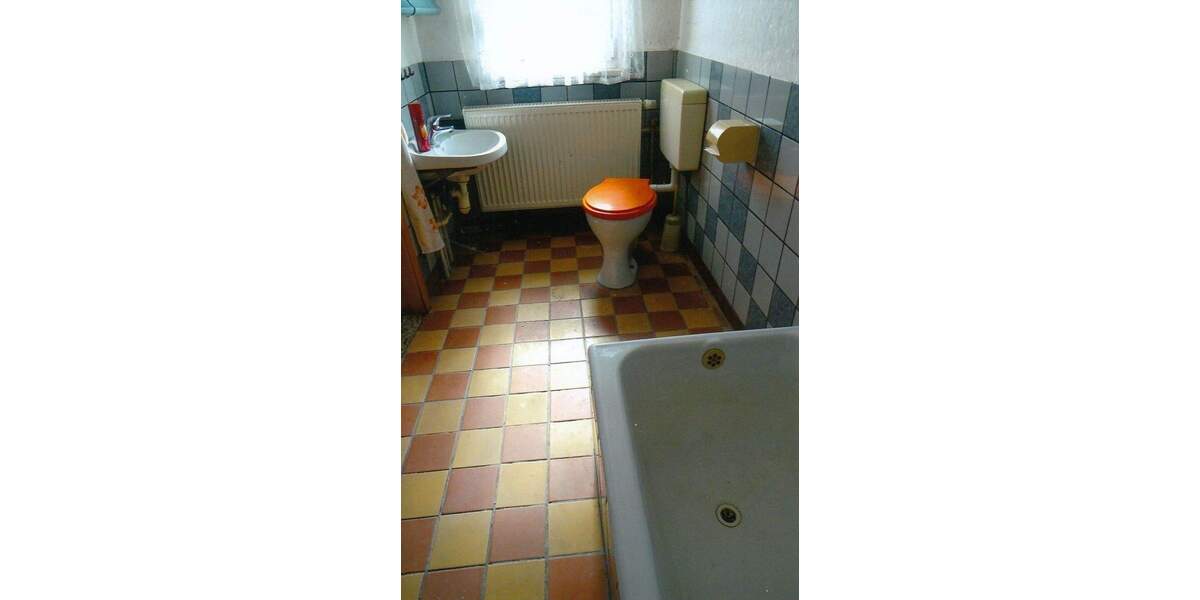 Einfamilienhaus Römhild Roth - 9 Zimmer, 191 m&sup2;, 58.000&euro; | Angebot:26053484