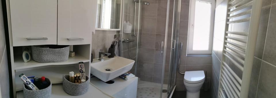 Zwei Wohnungen. Toplage. Nachhaltige Rendite. Siegen-Wellersberg. 4 zimmer