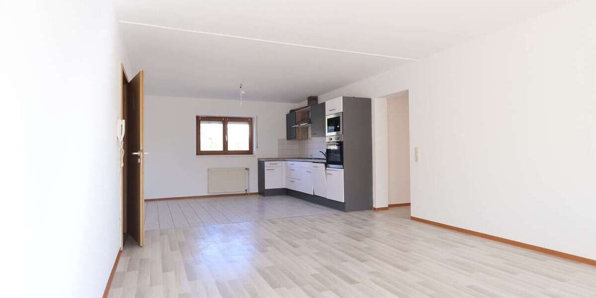 Etagenwohnung Hardheim - 4 Zimmer, 110 m&sup2;, 900&euro; | Angebot:26099750