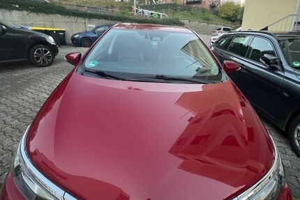Toyota Auris 109.000 km 13.400 € Bad Schwalbach 65307