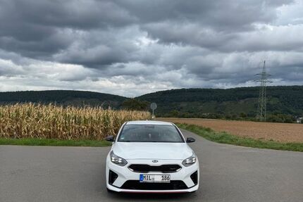 Kia pro ceed / ProCeed 96.000 km 17.999 € Klingenberg 63911