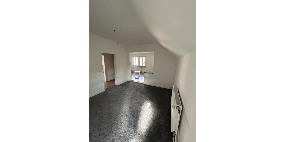 Bremerhaven, große Wohnung in guter Lage zu vermieten. 5 zimmer