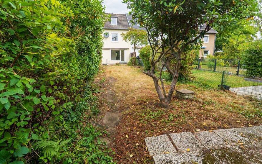 Harmonisches Wohnen: Gepflegtes Reihenmittelhaus mit komfortablen Garten in ruhiger Lage