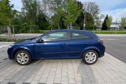 Opel Astra 121.000 km 3.699 &euro; Offenburg 77652