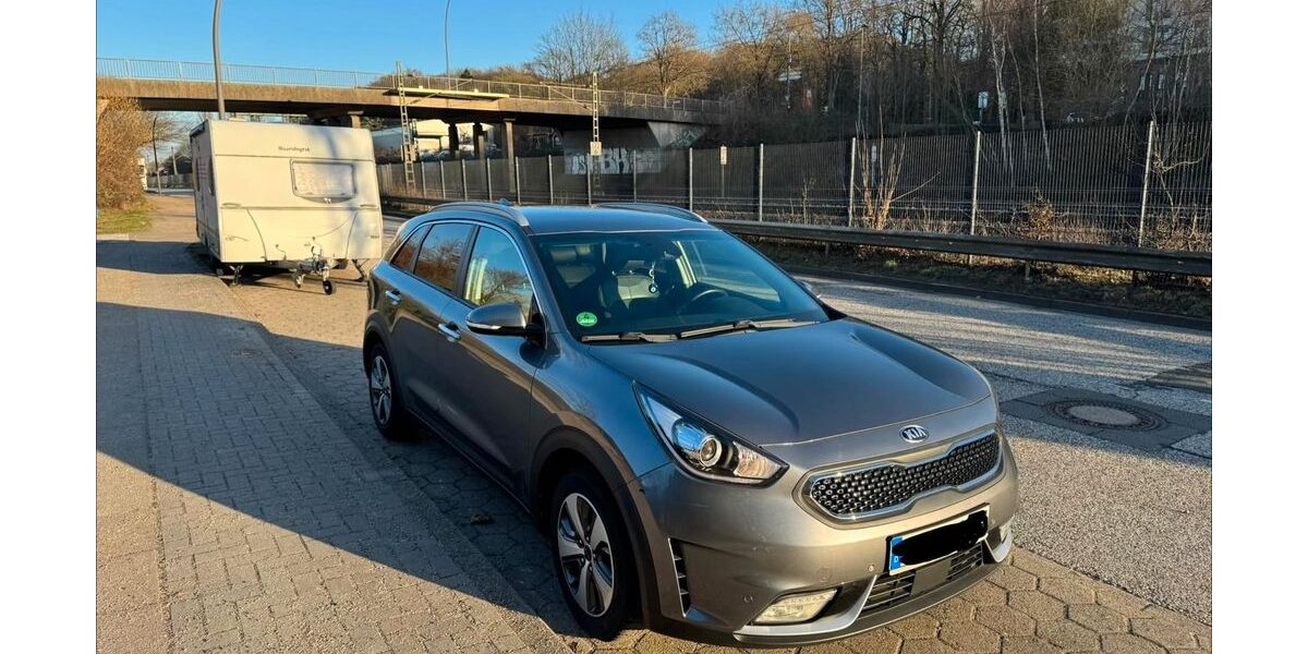 Kia Niro 64.000 km 14.400 &euro; Seevetal 21217